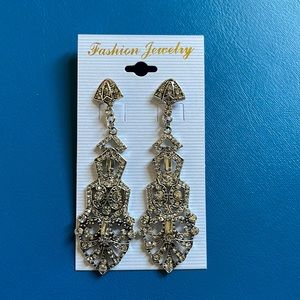 NWOT Rhinestone silver earrings for weddings and evening events